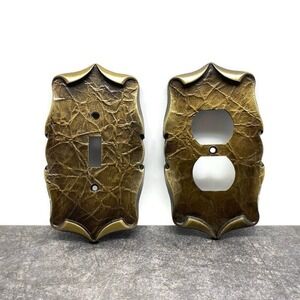 Vintage Amerock 2 Pc Lot Carriage House Outlet & Single Switch Wall Cover Plates